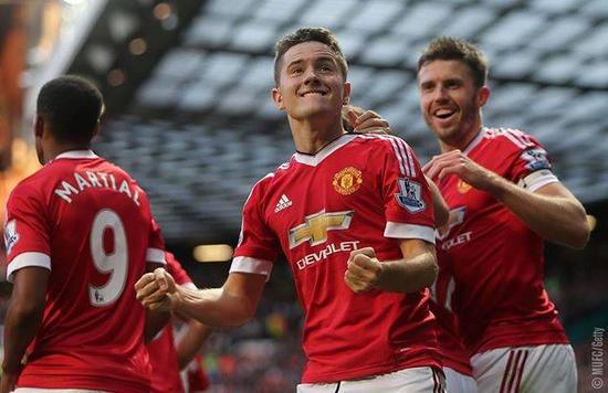 队奋斗精神 队奋斗精神