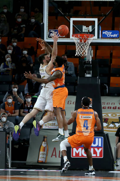 和稳定的中 和稳定的中