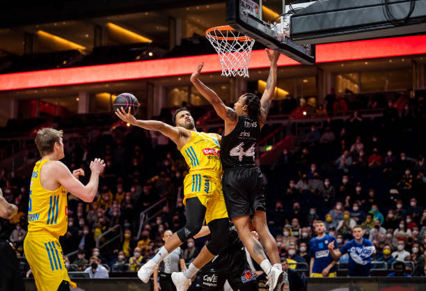 罗贝托告别 罗贝托告别